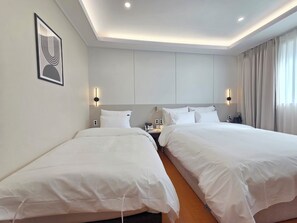 Twin B | พื้นที่ทำงานแบบใช้แล็ปท็อป, Wi-Fi ฟรี, ผ้าปูที่นอน