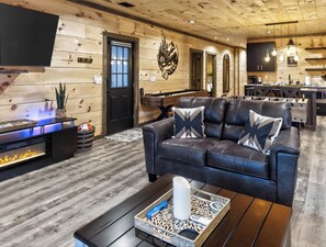 Smart-TV, Kamin, Tischfußball