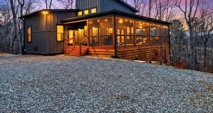 Copper Fox Ridge | Minutes to Carter's Lake | Game Room + Hot Tub + Screened Deck