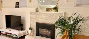 Entire guest suite in Delta, Canada, Cozy & Stylish 1BR Perfect for Getaways