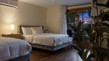 4 bedrooms, travel crib, free WiFi, bed sheets