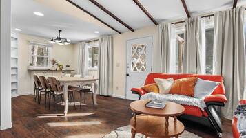 Smart-tv och eldstad