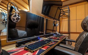 Suite High-Spec Gaming Couple PC | Interior - Gimpo Petite Hotel (Gimpo)