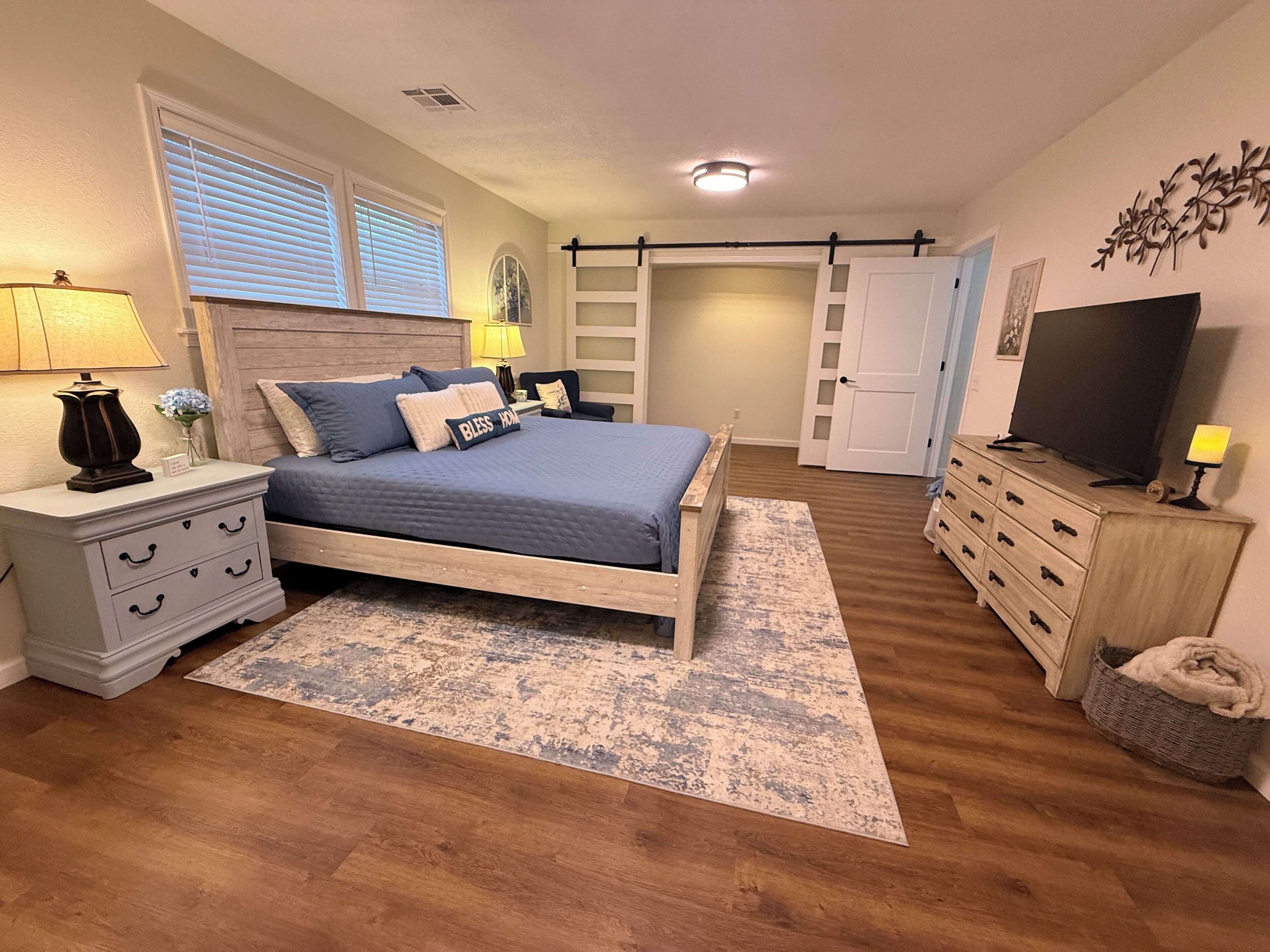 4 bedrooms, free WiFi, bed sheets