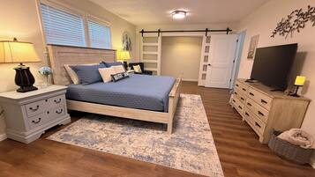 4 bedrooms, free WiFi, bed sheets