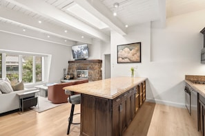 Interior - Top-Floor Aspen Condo One Block from Gondola with A/C, Fireplace & Mountain Views (Aspen)