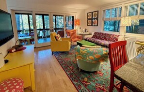 Smart TV, fireplace, books - Direct to Lake Garfield: Summer dates Available! (Monterey)