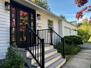 Exterior detail - Chic, Mid Century Modern 3 bedroom Home, Close to Downtown GB! (Great Barrington)