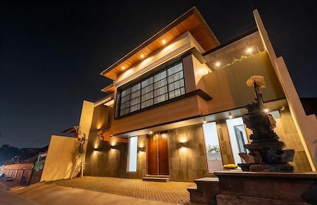 Fachada. Dekade Living