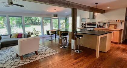 Fall Weekends: Hot Tub, Green River Hike, Sleeps 8+