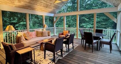 Fireplace, Privacy, Screen Porch, 1 Level Living!