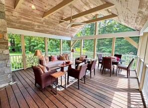 Outdoor dining - Fireplace, Privacy, Screen Porch, 1 Level Living! (Great Barrington)