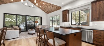 Gather at 508 2 king w hot tub & sauna, sleeps 12