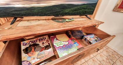 Texas-Themed 2BR Retreat | EV Charger | Sleeps 8