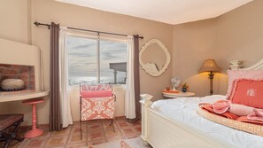 5 habitaciones, wifi gratis y ropa de cama 