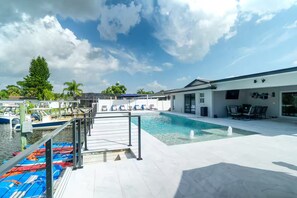 Outdoor pool - Amazing Experience Imperial Key - Tampa FL (Tampa)