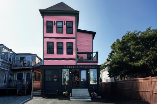 Downtown Bar Harbor Guesthouse with Off-Street Parking