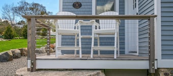 Acadia View Cottage: Peaceful, Pet Friendly, Fire Pit, Near Peaks and Echo Lake
