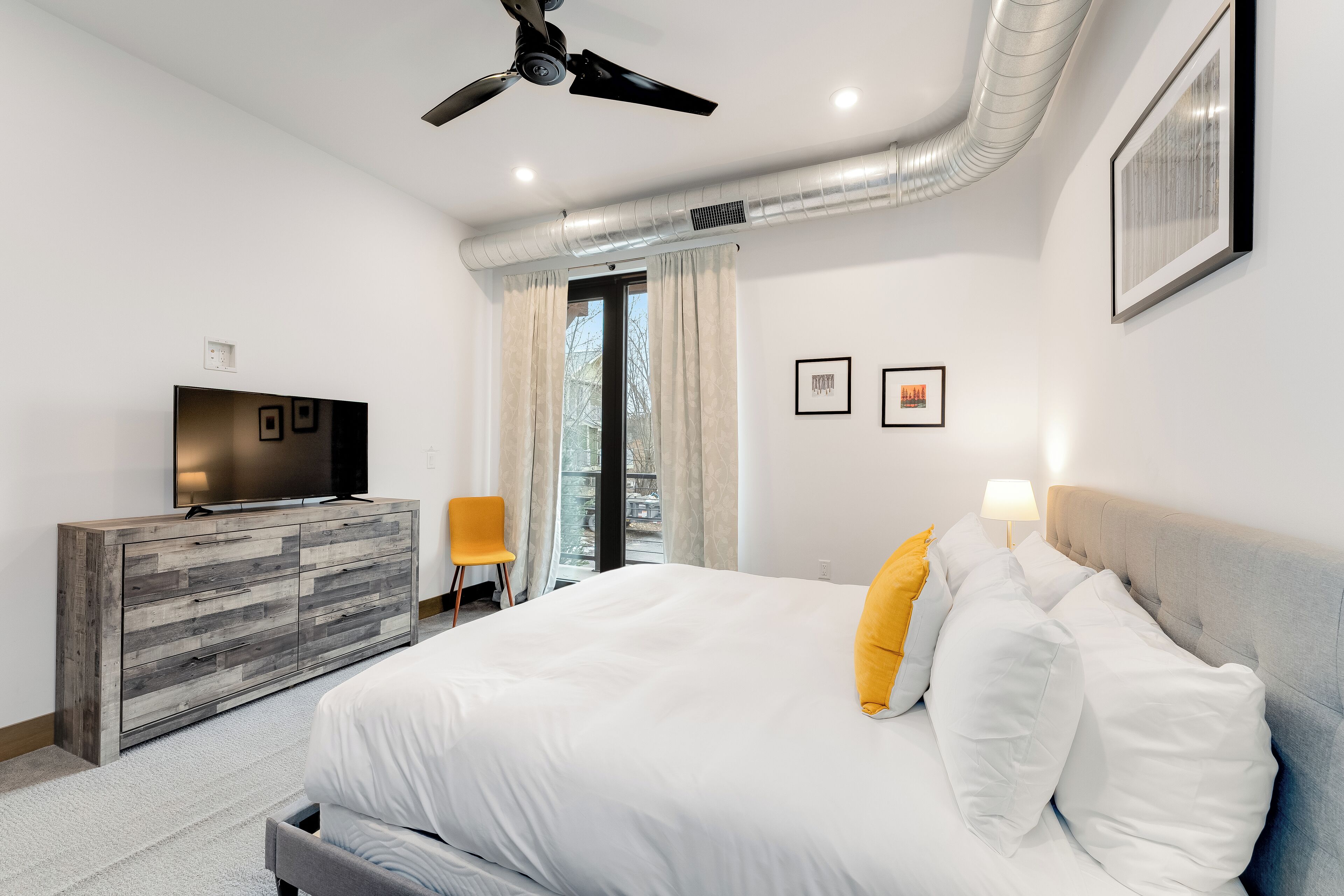 2 quartos, ferros/tábuas de passar roupa, Wi-Fi de cortesia