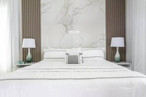 6 habitaciones, tabla de planchar con plancha, internet y ropa de cama 