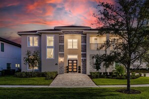 Exterior - 5 Star Villa Aurelius – A Golden Grand Residence (Orlando)
