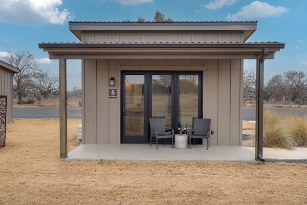 Silverstone Casita