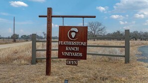 Miscellaneous - Jadestone Casita at Featherstone Winery (Stonewall)