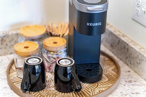 Kaffee und/oder Kaffeemaschine