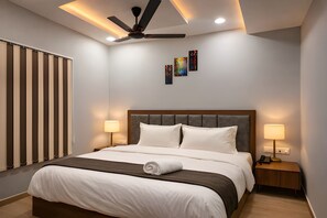 Deluxe Room - Hotel Comfort Zone Kanpur (Kanpur)