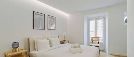 2 bedrooms, iron/ironing board, travel cot, WiFi