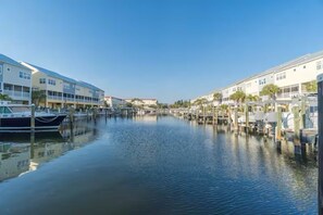 Marina - Waterfront Townhome w/ Garage – St. Pete (St. Petersburg)