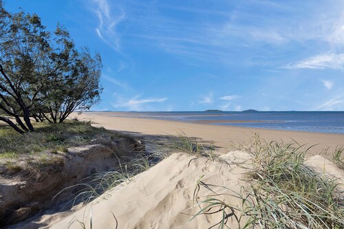 Saltwater Sand - relax by the beach