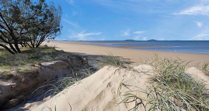 Saltwater Sand - relax by the beach