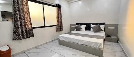 Deluxe Room, City View