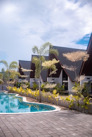 10 piscinas externas. Limbo Lux Bungalows