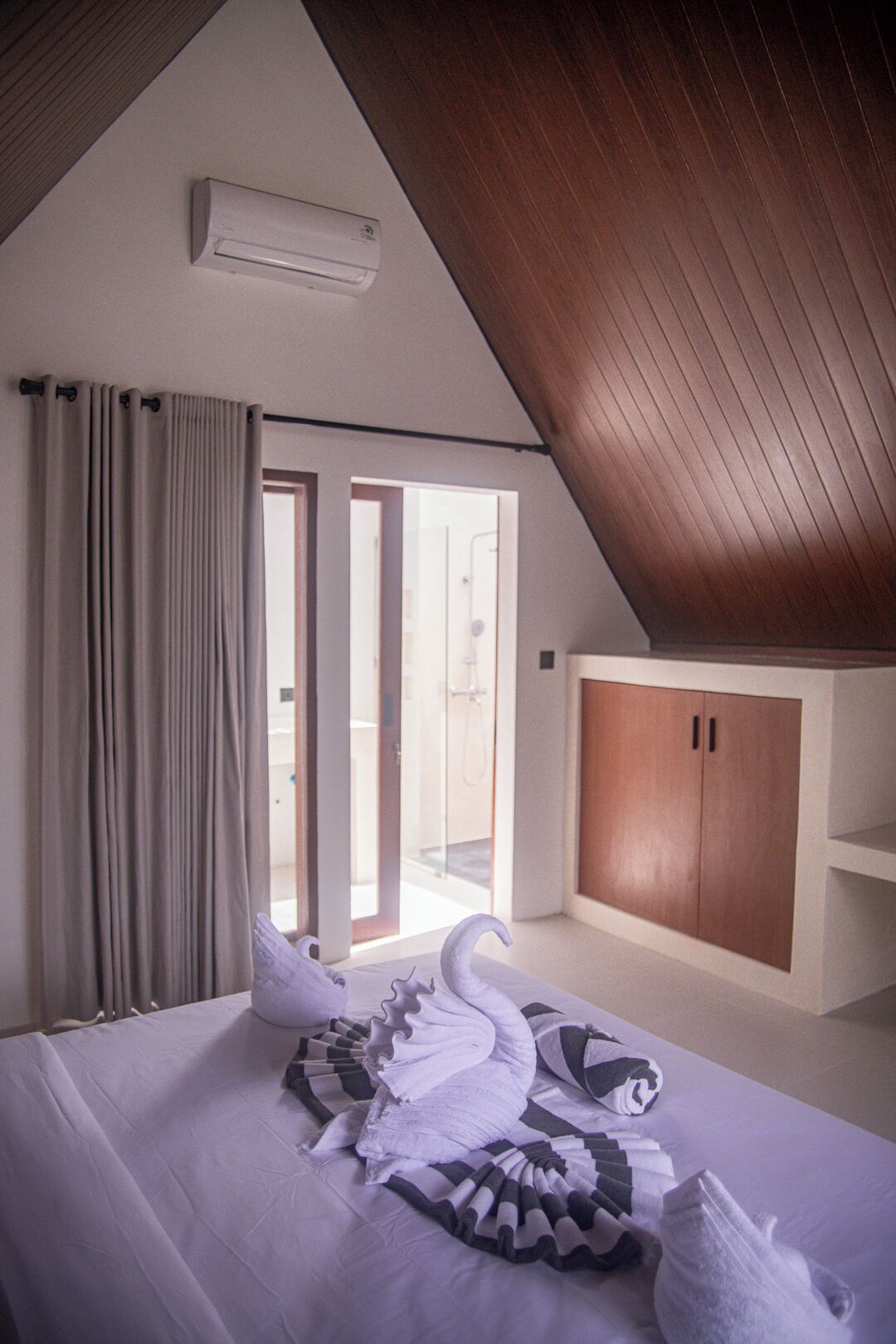 Työpöytä, ilmainen Wi-Fi