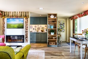TV - Harts Leap -  sleeps 2 guests  in 1 bedroom (Redmarley D'Abitot)