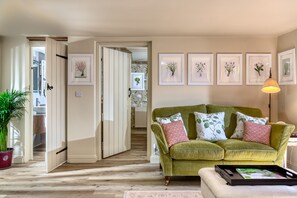 TV - Harts Leap -  sleeps 2 guests  in 1 bedroom (Redmarley D'Abitot)