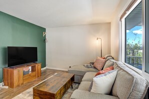 Interior - 2116 Salt Dr (Colorado Springs)