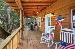 House (3 Bedrooms) | Front of property - Sunshine Lakehouse at Canyon Lake (Canyon Lake)