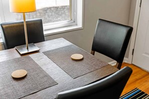 Interior - Brookwood Courtyard by BCA Furnished Apartments Bcc1b 05 E (Atlanta)