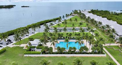 Waterfront Luxury Villa With Sunset Views and Boat Slip