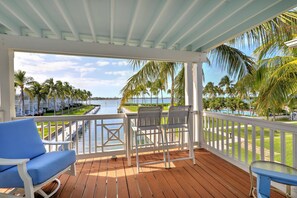 Interior - Waterfront Luxury Villa With Sunset Views and Boat Slip (Marathon)