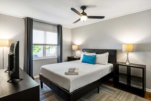 Interior - Brookwood Courtyard by BCA Furnished Apartments Bcc2b 04 D (Atlanta)