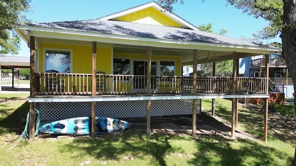 Front of property - Lakeshore Escapes, on Canyon Lake Waterfront (Canyon Lake)