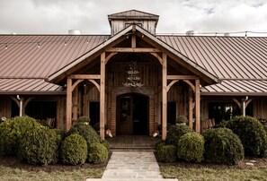 Interior - Leipers Retreat: Family Gathering & Artist Retreat (Franklin)