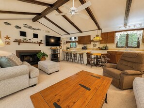 TV, books - Sea Gables -  Oceanside 3 BR home on Private Wooded Lot (Southern Shores)