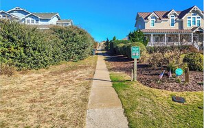 Property grounds - Sea Gables -  Oceanside 3 BR home on Private Wooded Lot (Southern Shores)