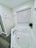 Casa, 4 quartos, acessível, sacada | Banheiro