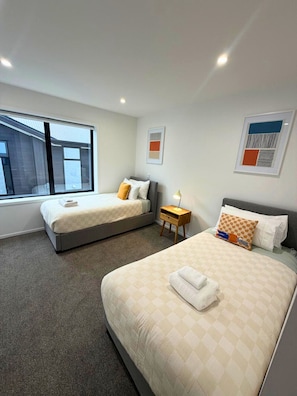 1 bedroom, iron/ironing board, WiFi, bed sheets - Contemporary 1BR Stay at Salisbury Street (Christchurch)